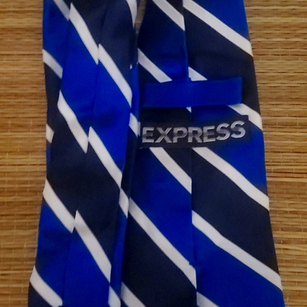 Express tie - Picture 2 of 2